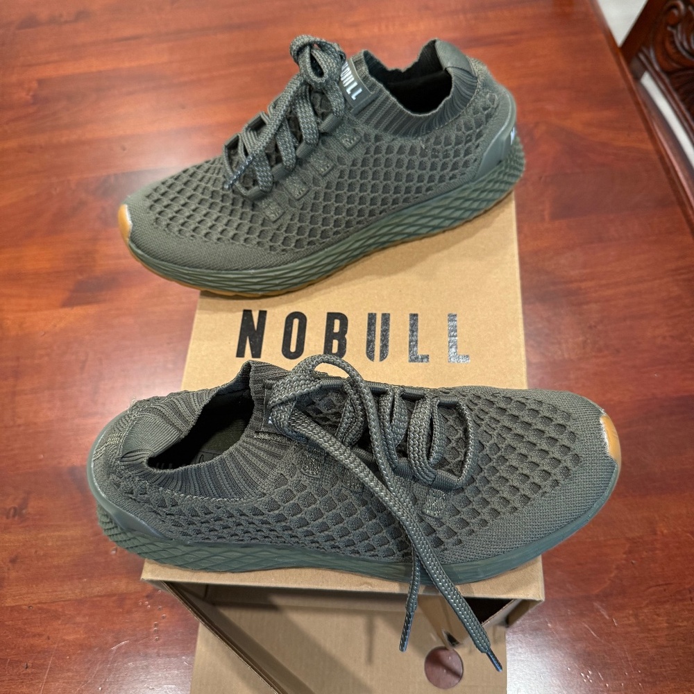 No Bull army green sneakers W 8 /M 6.5